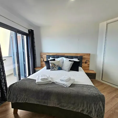 Apartment Garajau Sea View By Rentallido *